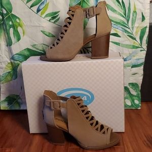 👡 SODA Strappy Heeled Sandals 👡